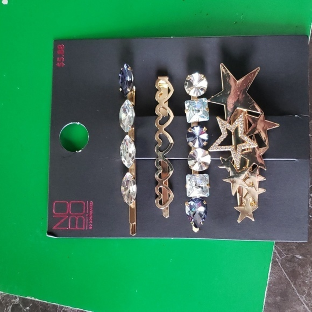 Hair clips